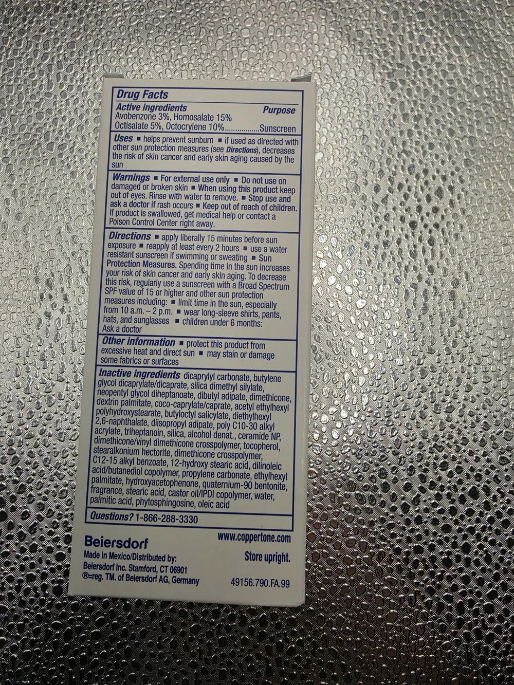 Coppertone Every Tone Invisible Finish Face SPF 60+ Hydrating - White & Blue